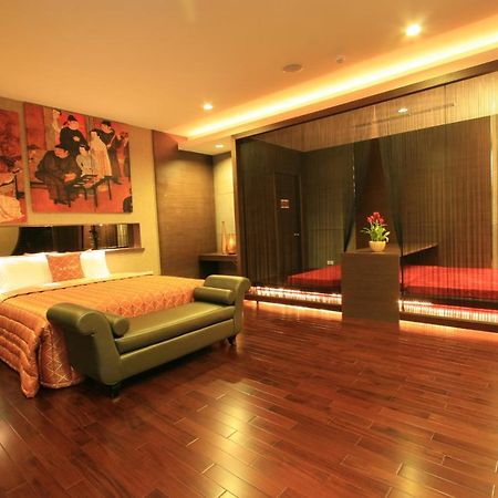 Lisa Motel Kaohsiung Luaran gambar